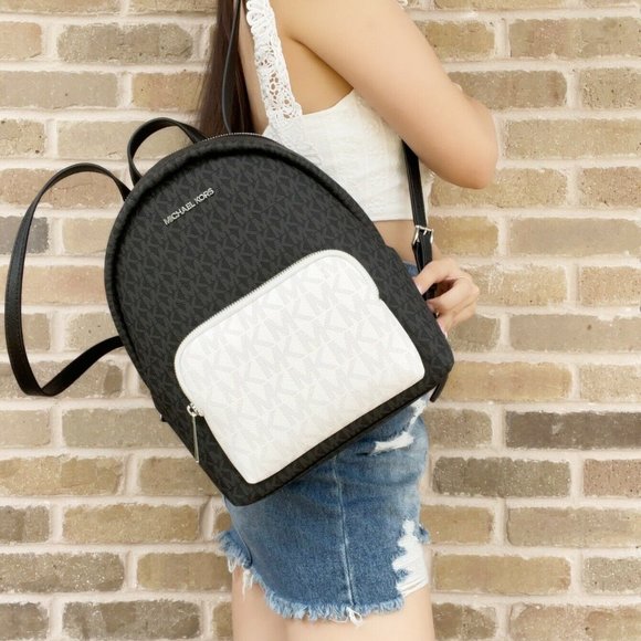 Bundle NWT Michael Kors Backpack & Wristlet - Picture 7 of 9